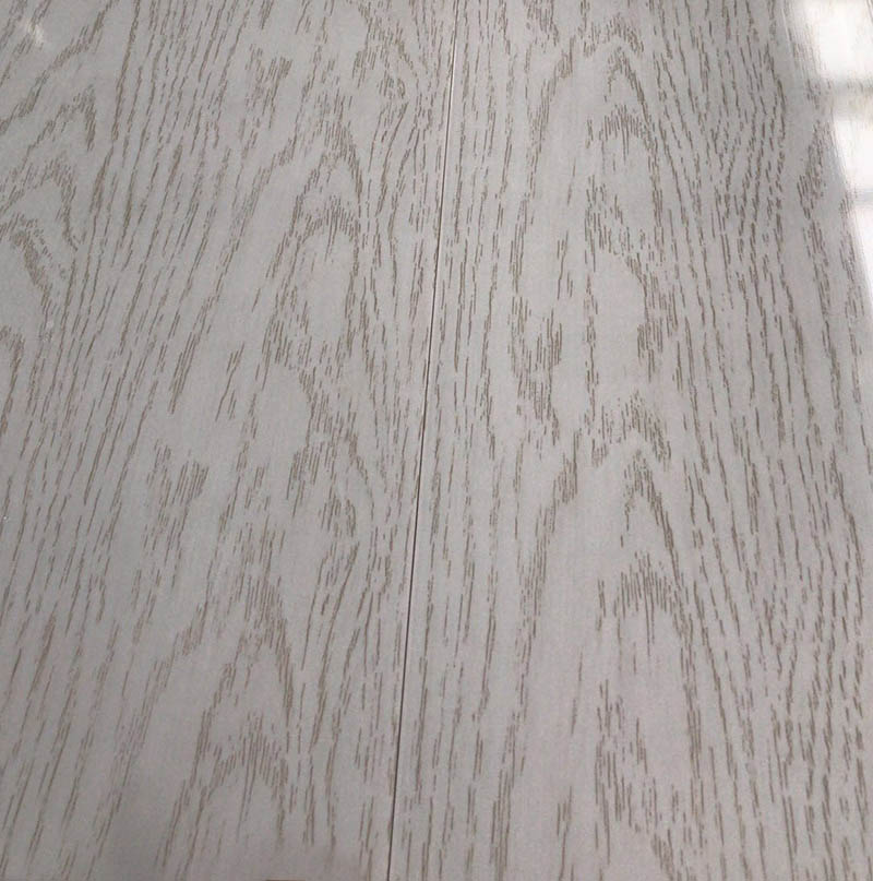 ¿Qué hace que la película laminada de PVC sea esencial para obtener superficies duraderas y atractivas?